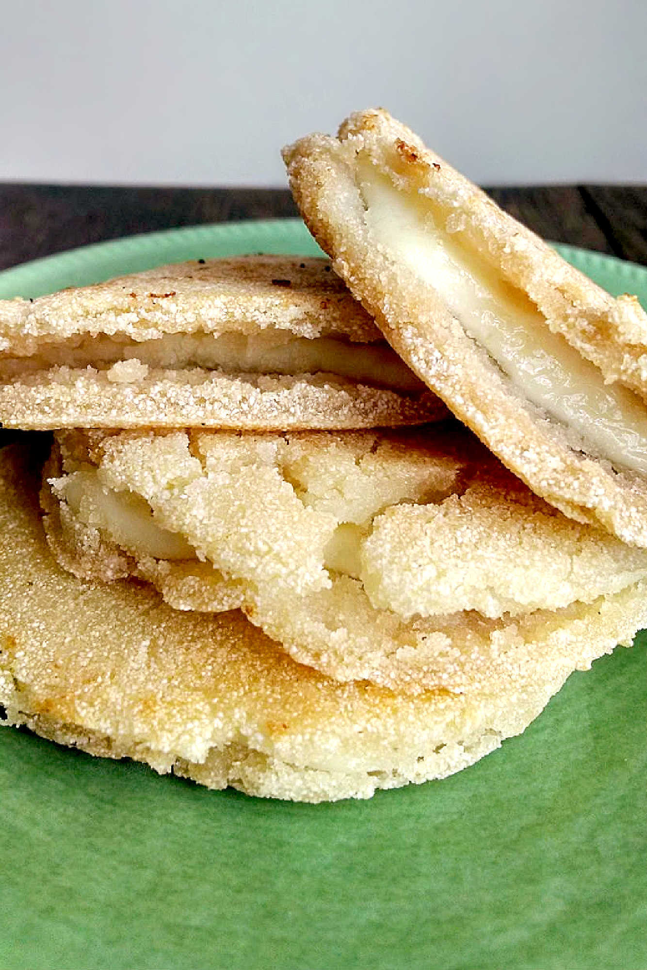 Golden and cheesy, arepas de queso are a true regional Colombian favorite. Enjoy the melt-in-your-mouth taste that brings tradition to your table. #Arepas #CheeseLovers #ComfortFood #ArepasDeQuesoDelight #ColombianCuisine #LatinFoodLovers #CheesyGoodness #FoodieFinds #ArepasDeQueso #ColombianFood #RegionalFavorites #SouthAmericanEats #CheeseLoversUnite