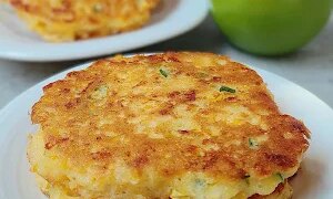 Jalapeño Corn Cakes made with fresh corn, jalapeño and Monterey Jack cheese. This easy skillet recipe makes a delicious summer side dish or appetizer.