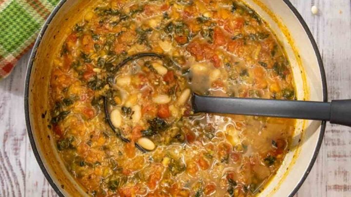 With a bright fresh flavor, this Tuscan White Bean Soup with Kale is easy, healthy and perfect all year round.