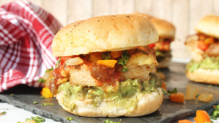 These Chicken Fajita Sliders are perfect for tailgating, a backyard party, or really any occasion. inspired by Mexican flavors!